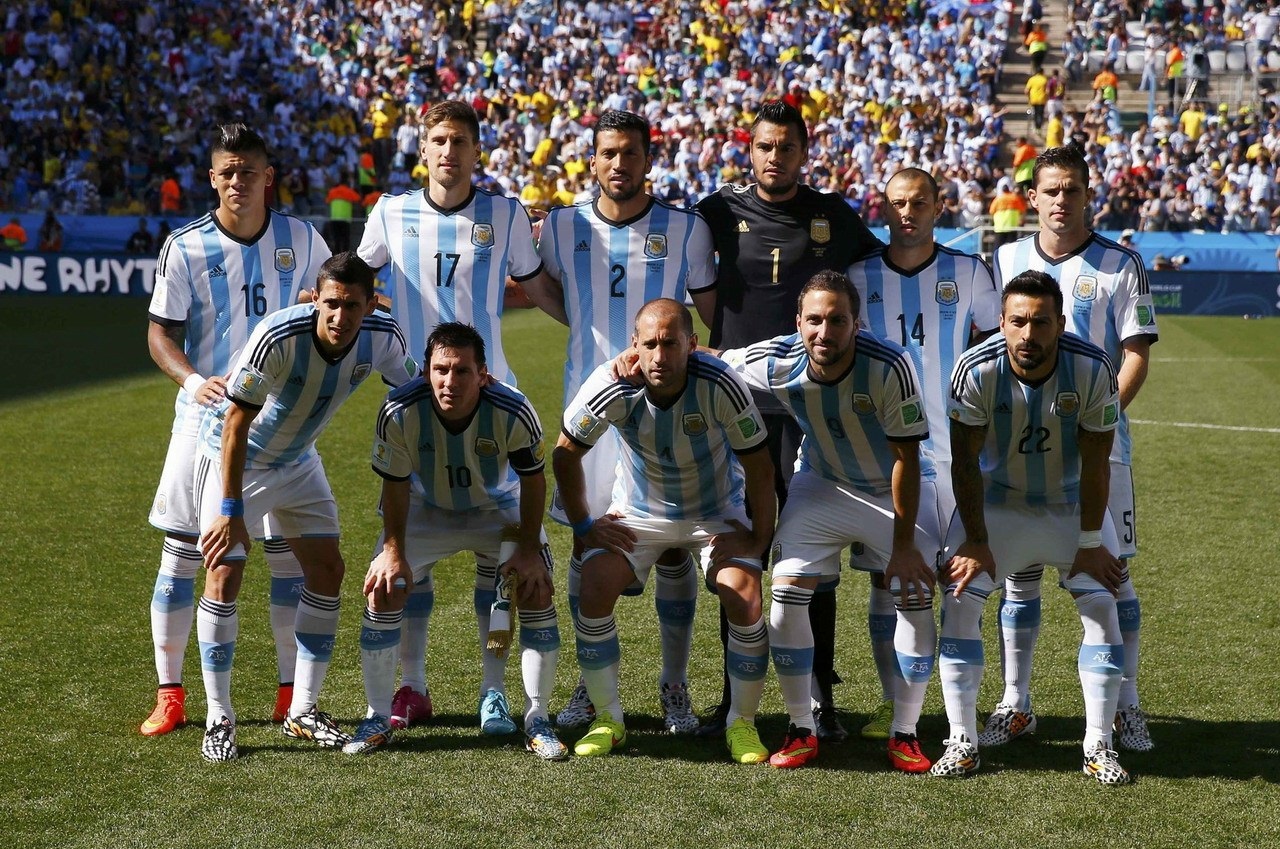 事回归到样 事回归到样