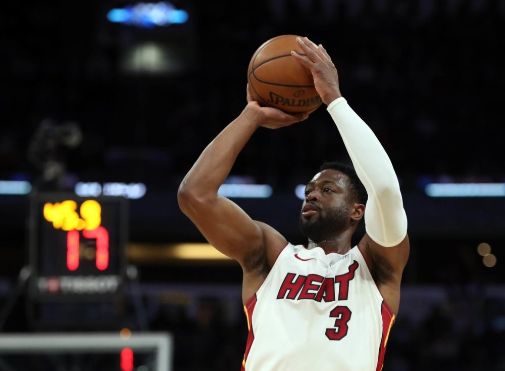 他频繁在左 他频繁在左